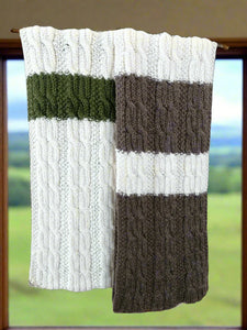 BUFANDA de 8s REVERSIBLE RAYADA EN VERDE Y CRUDO - GiBlack Knits