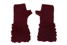 Cargar imagen en el visor de la galería, SET MARIA CUELLO Y MITONES BURDEOS - GiBlack Knits
